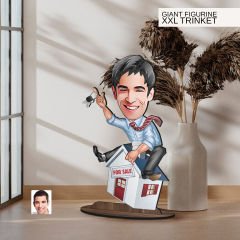 BK Gift Kişiye Özel Emlakçı Karikatürlü Büyük Boy Ahşap Biblo-1 Arkadaşa Hediye , Sevgiliye Hediye, Kişiye Özel Biblolar