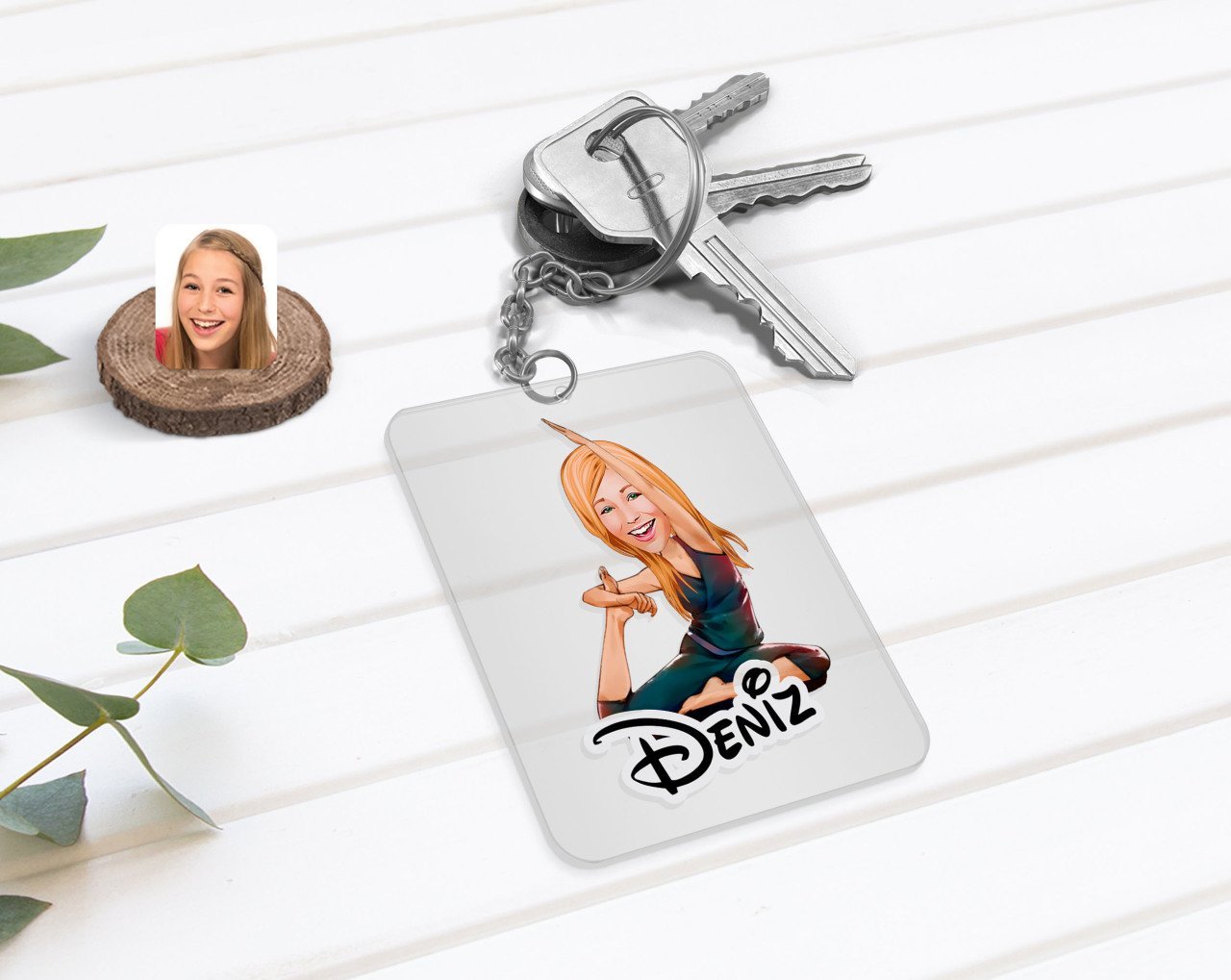 Kişiye Özel Kadın Yoga Karikatürlü Şeffaf Pleksi Anahtarlık-2