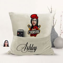 BK Gift Kişiye Özel Chef Karikatür Tasarımlı Organizer Kumanda ve Atıştırmalık Cepli Sarı Kırlent Yastık-6 Arkadaşa Hediye, Cepli Yastık