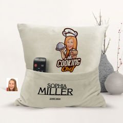 BK Gift Kişiye Özel Chef Karikatür Tasarımlı Organizer Kumanda ve Atıştırmalık Cepli Sarı Kırlent Yastık-7 Arkadaşa Hediye, Cepli Yastık
