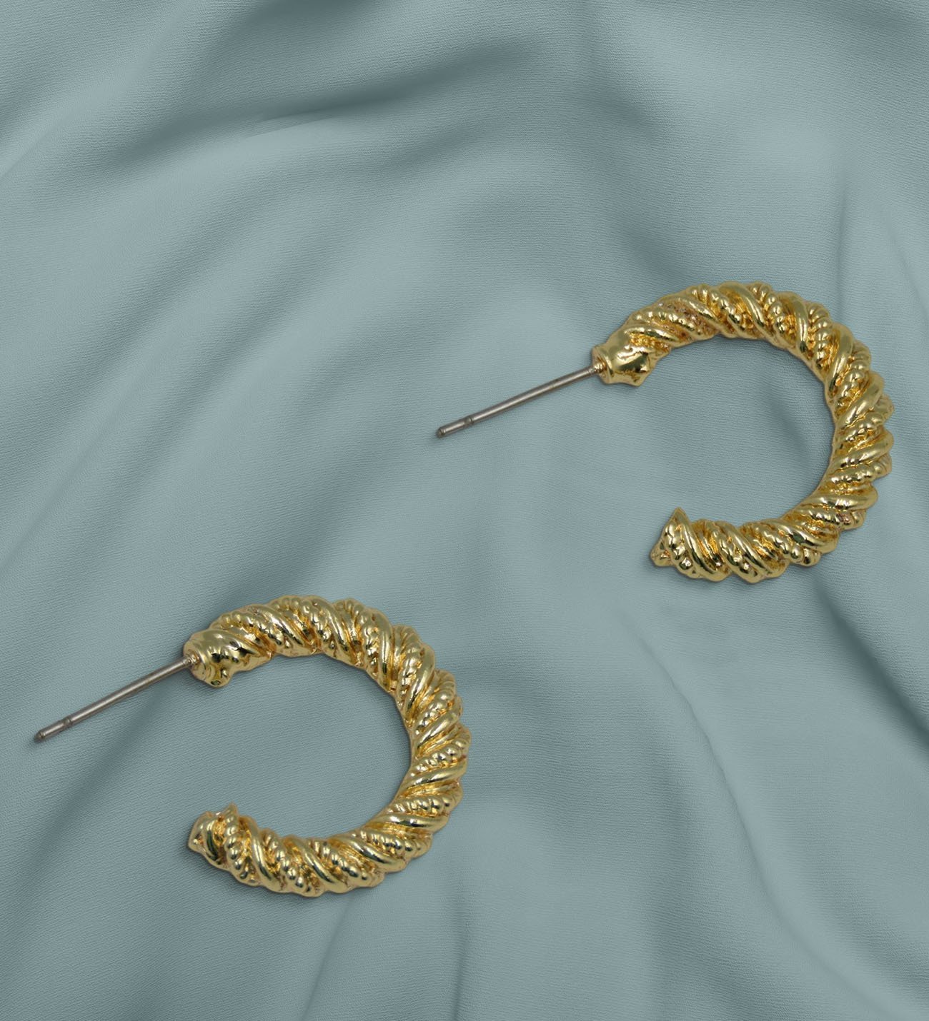BK Gift Vintage Gold İnce Sarmal Küpe