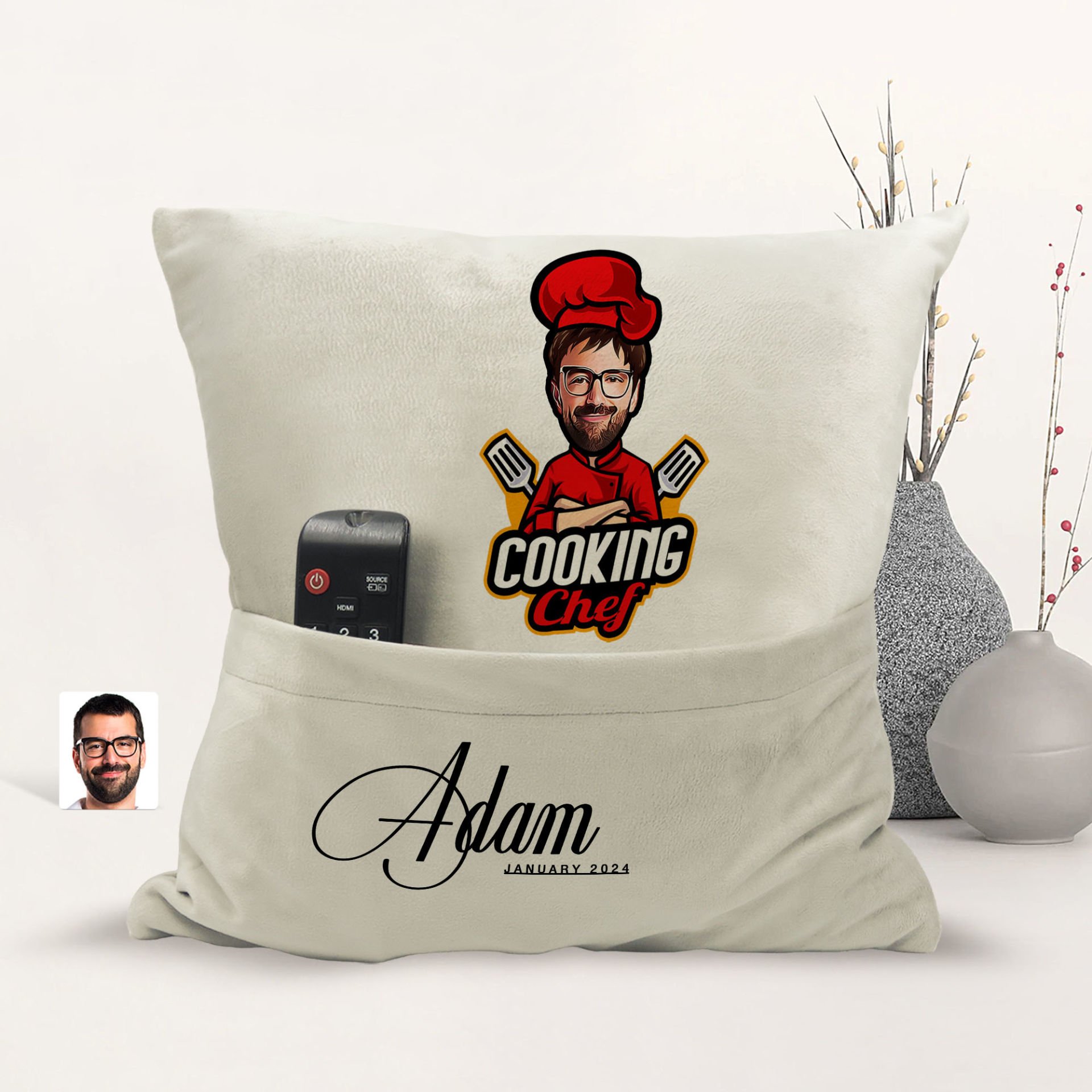 BK Gift Kişiye Özel Chef Karikatür Tasarımlı Organizer Kumanda ve Atıştırmalık Cepli Sarı Kırlent Yastık-11 Arkadaşa Hediye, Cepli Yastık