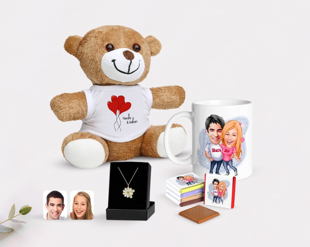 Kişiye Özel Sevgililer Karikatürlü Kupa Çikolata Ayıcık ve Çift İsimli Papatya Kolye Seti-5