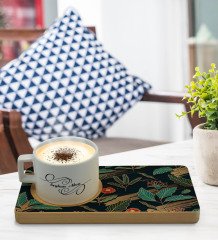 Kişiye Özel Çiçekler Tasarımlı Doğal Ahşap Tabaklı Seramik Fincan Sunum Seti  Model 2