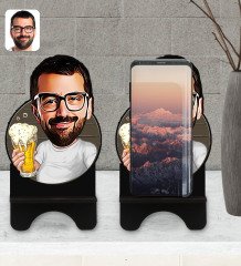 Kişiye Özel Erkek Karikatürlü Ahşap Biblo Telefon Standı-51