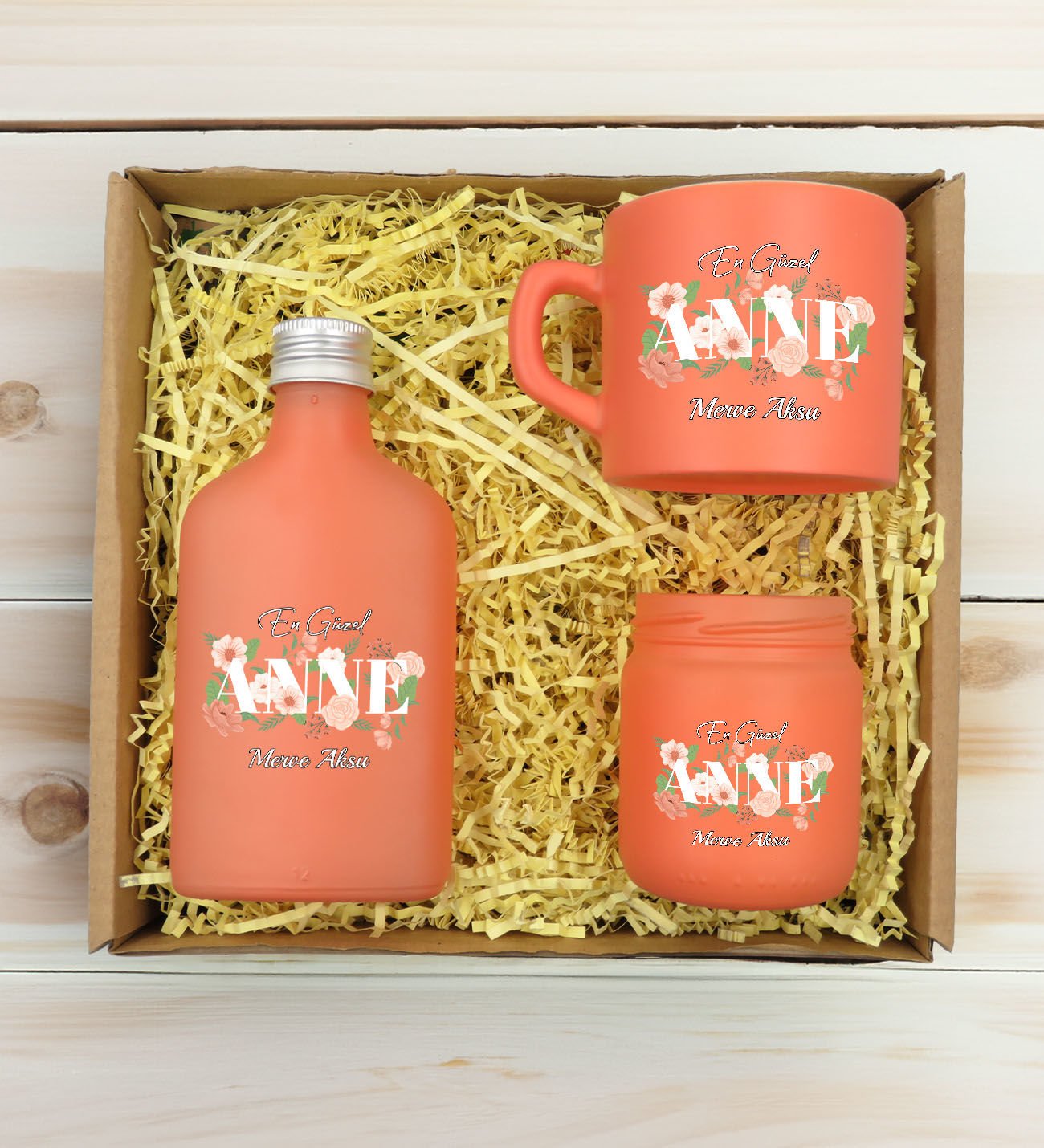 BK Gift Kişiye Özel İsimli DTF Anne Temalı Somon Kahve Fincanı & Kolonya & Mum Hediye Seti-4, Anneye Hediye, Anneler Günü Hediyesi