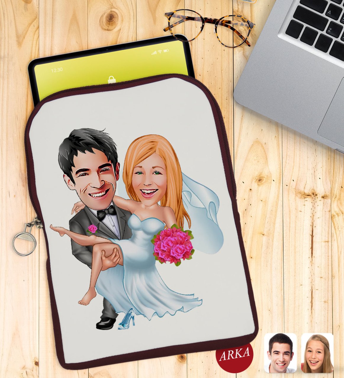 Kişiye Özel Evleniyoruz Karikatürlü Taşınabilir Koruyucu Tablet Kılıfı & Organizer Çanta - Bordo-9