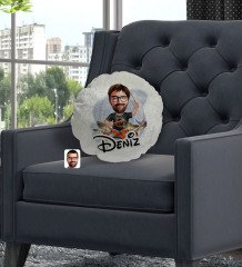 Kişiye Özel İsimli Erkek Baterist Karikatürlü Yuvarlak Dekoratif Kırlent Yastık-1