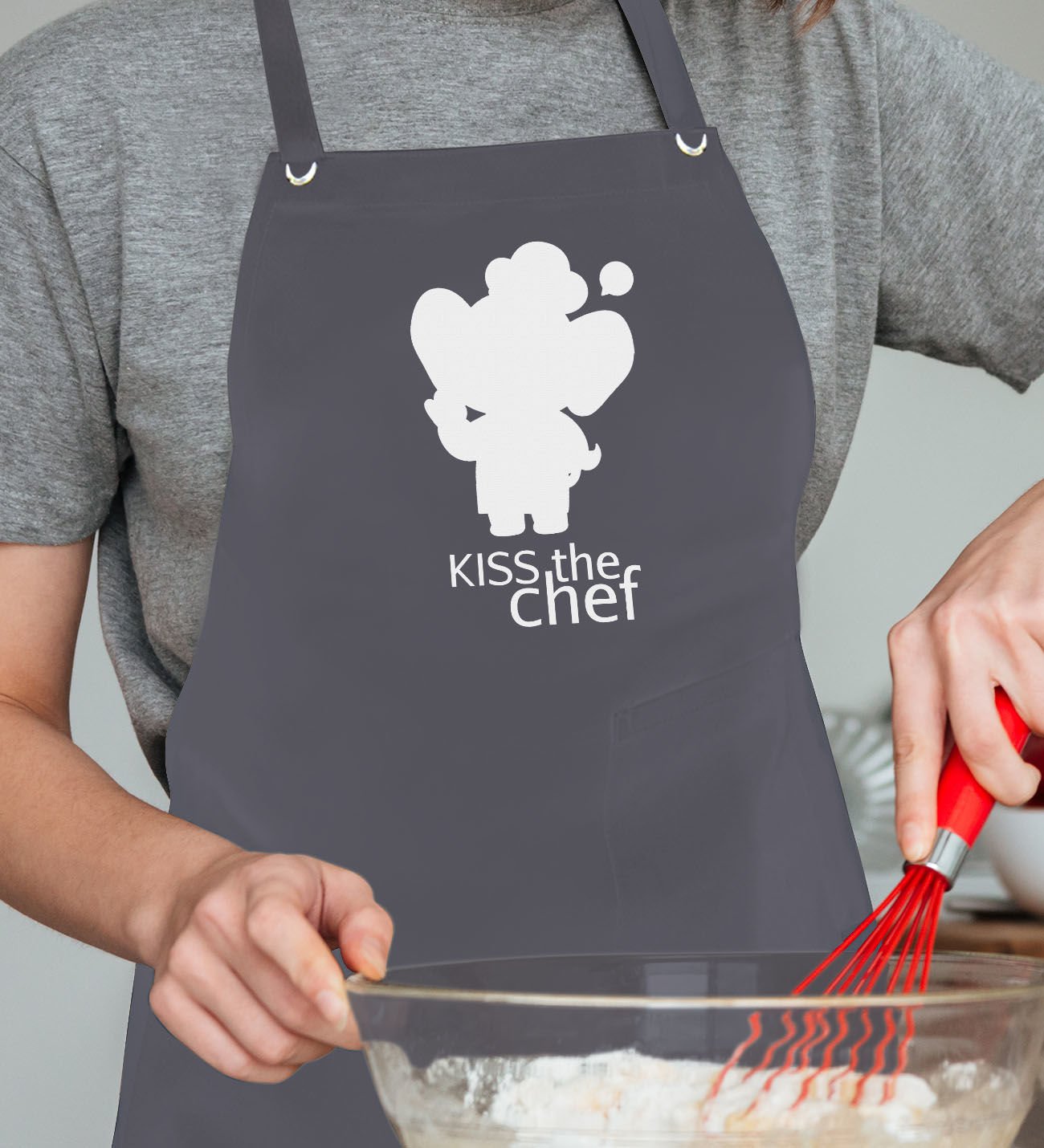 BK Gift Profesyonel Kiss The Chef Tasarımlı Antrasit Mutfak Önlüğü, Aşçı Önlüğü, Şef Önlüğü, Ev Hediyesi, Arkadaşa Hediye-1
