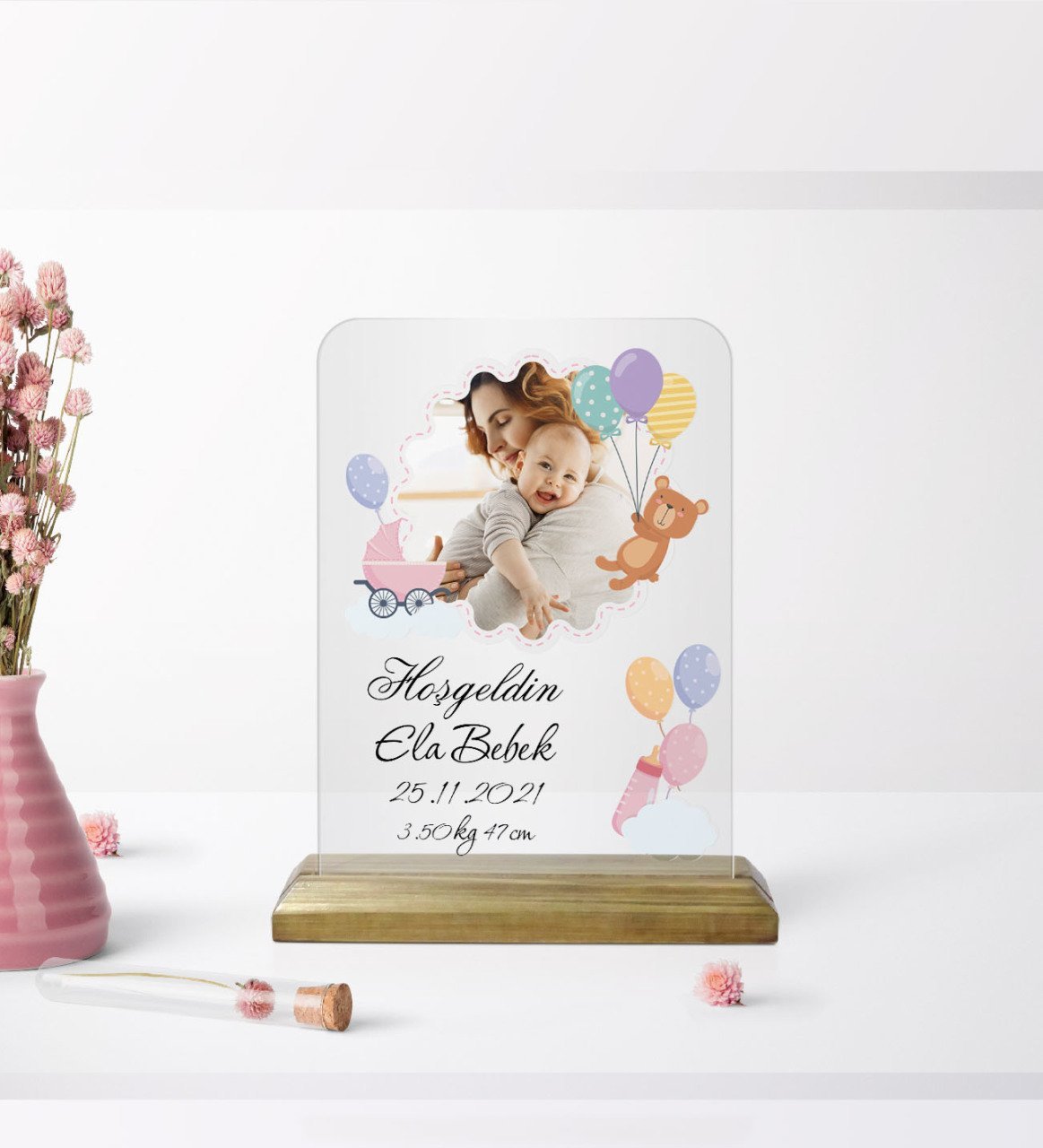 Kişiye Özel Fotoğraflı Hoşgeldin Bebek Tasarımlı Ahşap Standlı Çerçeve Pembe-2