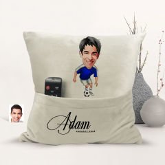 BK Gift Kişiye Özel Futbolcu Karikatür Tasarımlı Organizer Kumanda ve Atıştırmalık Cepli Sarı Kırlent Yastık-11 Arkadaşa Hediye, Cepli Yastık
