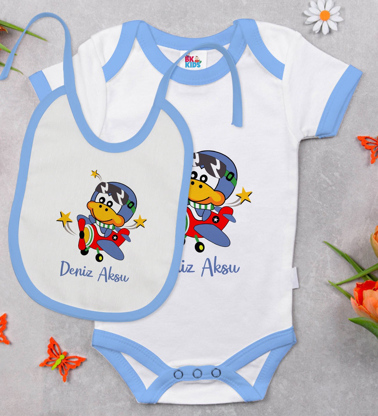 BK Kids Kişiye Özel Sevimli Pilot Tasarımlı Mavi Bebek Body Zıbın ve Mama Önlüğü Hediye Seti-2