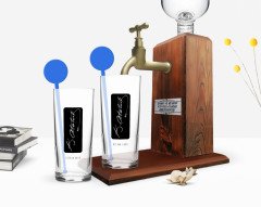 Kişiye Özel Renkli Baskılı Atatürk Temalı İkili Vodka Bardağı ve Ahşap Vodka Standı Hediye Seti-30