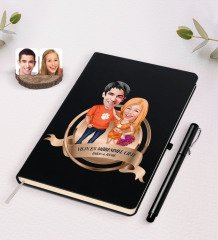 Kişiye Özel Yılın En Mükemmel Çifti Karikatürlü Siyah Defter ve Kalem Hediye Seti-54