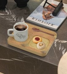 Kişiye Özel Doğal Ahşap Sunum Tabağı ve Türk Kahvesi Fincanı Hediye Seti - Model 2