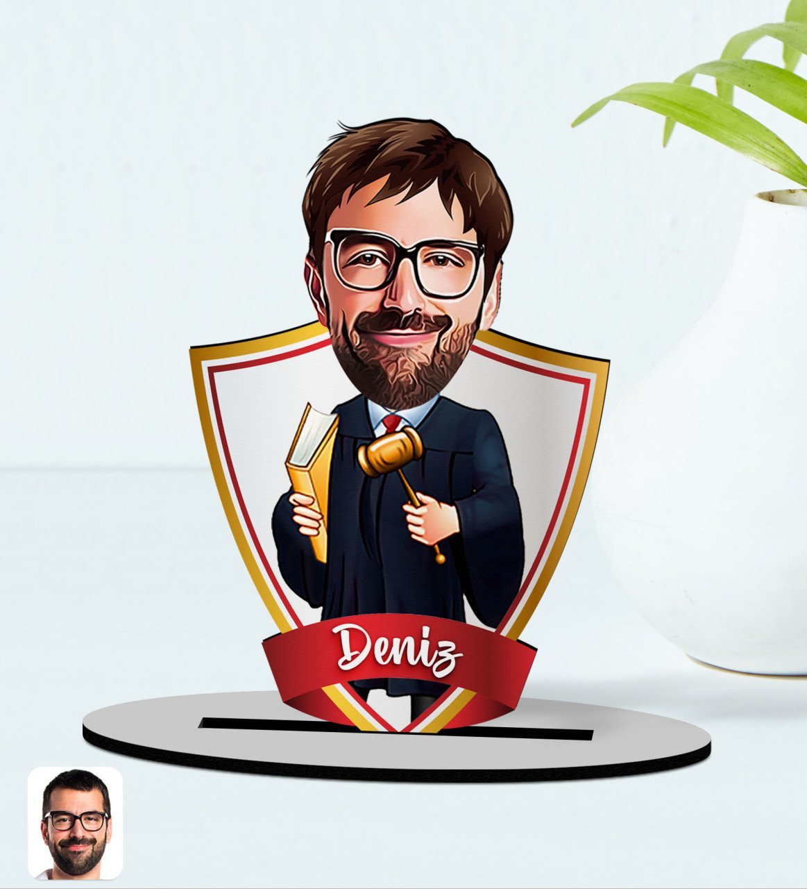 Kişiye Özel İsimli Erkek Hakim Karikatürlü Ahşap Biblo Model-1