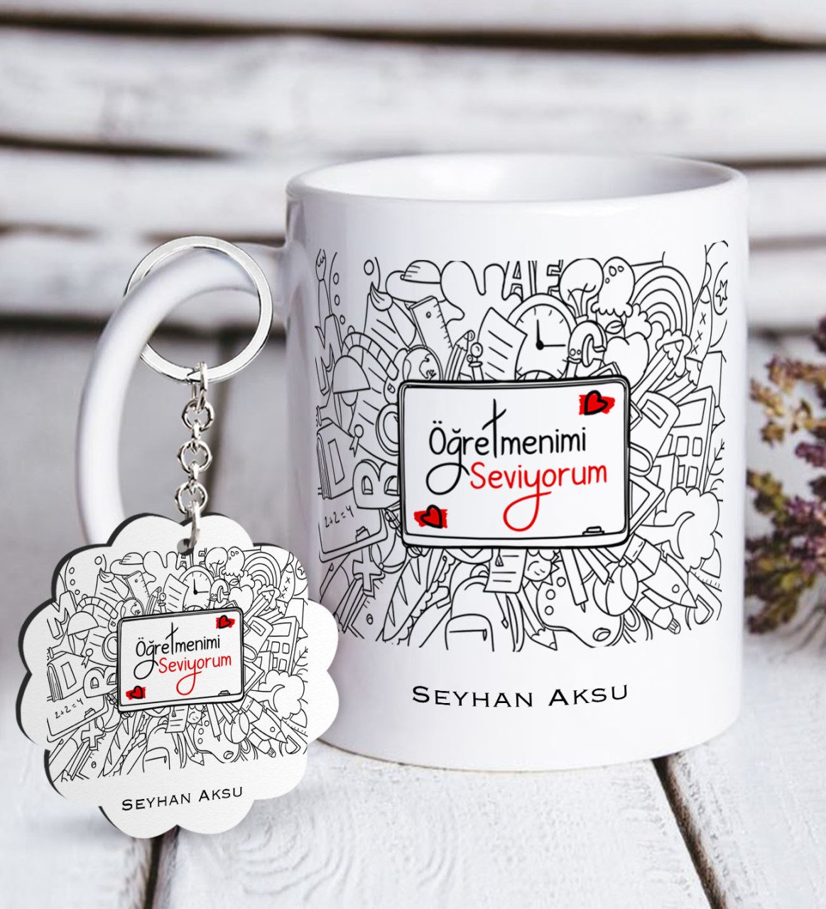 Kişiye Özel Öğretmenimi Seviyorum Beyaz Kupa ve Anahtarlık Hediye Seti-1