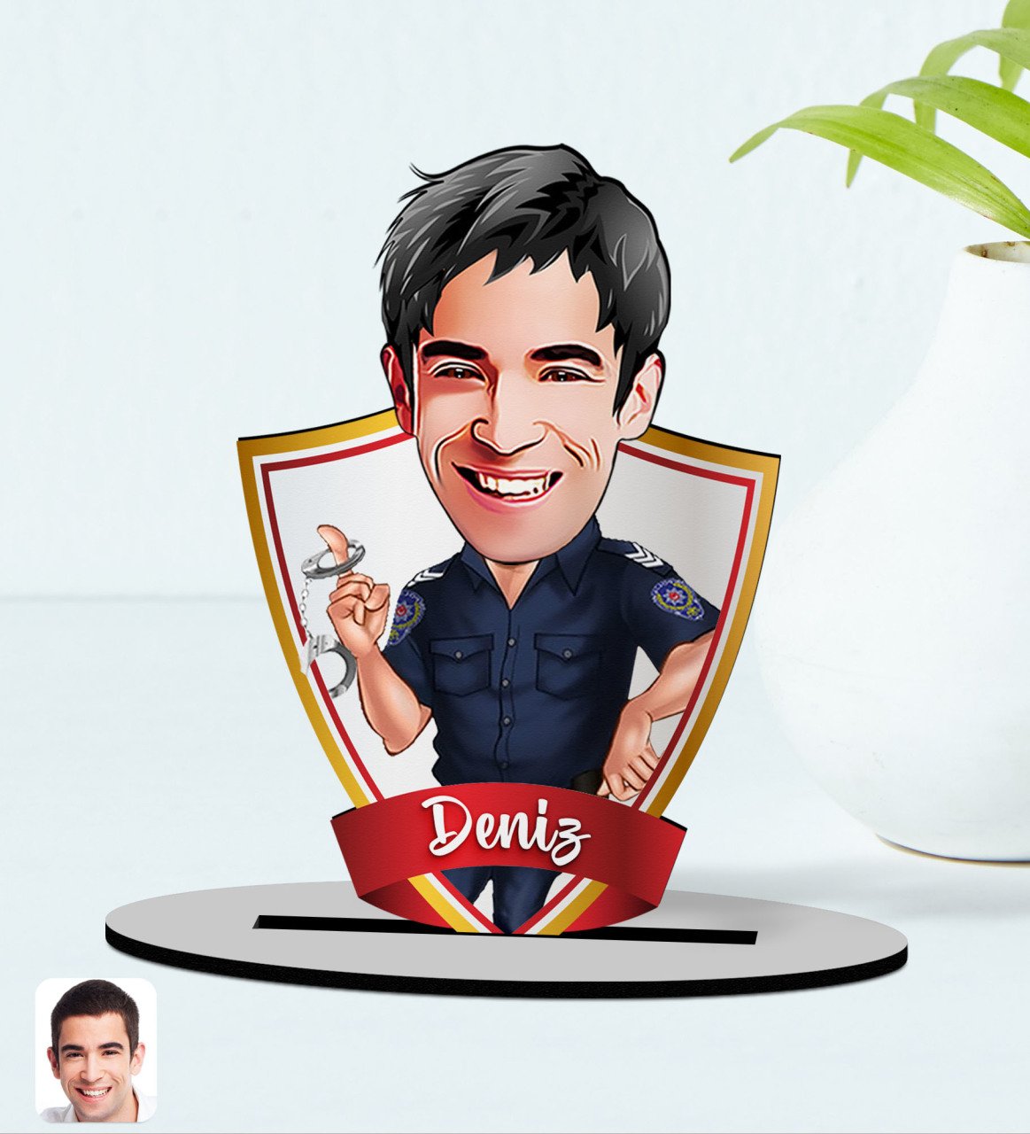 Kişiye Özel İsimli Erkek Polis Karikatürlü Ahşap Biblo Model-2