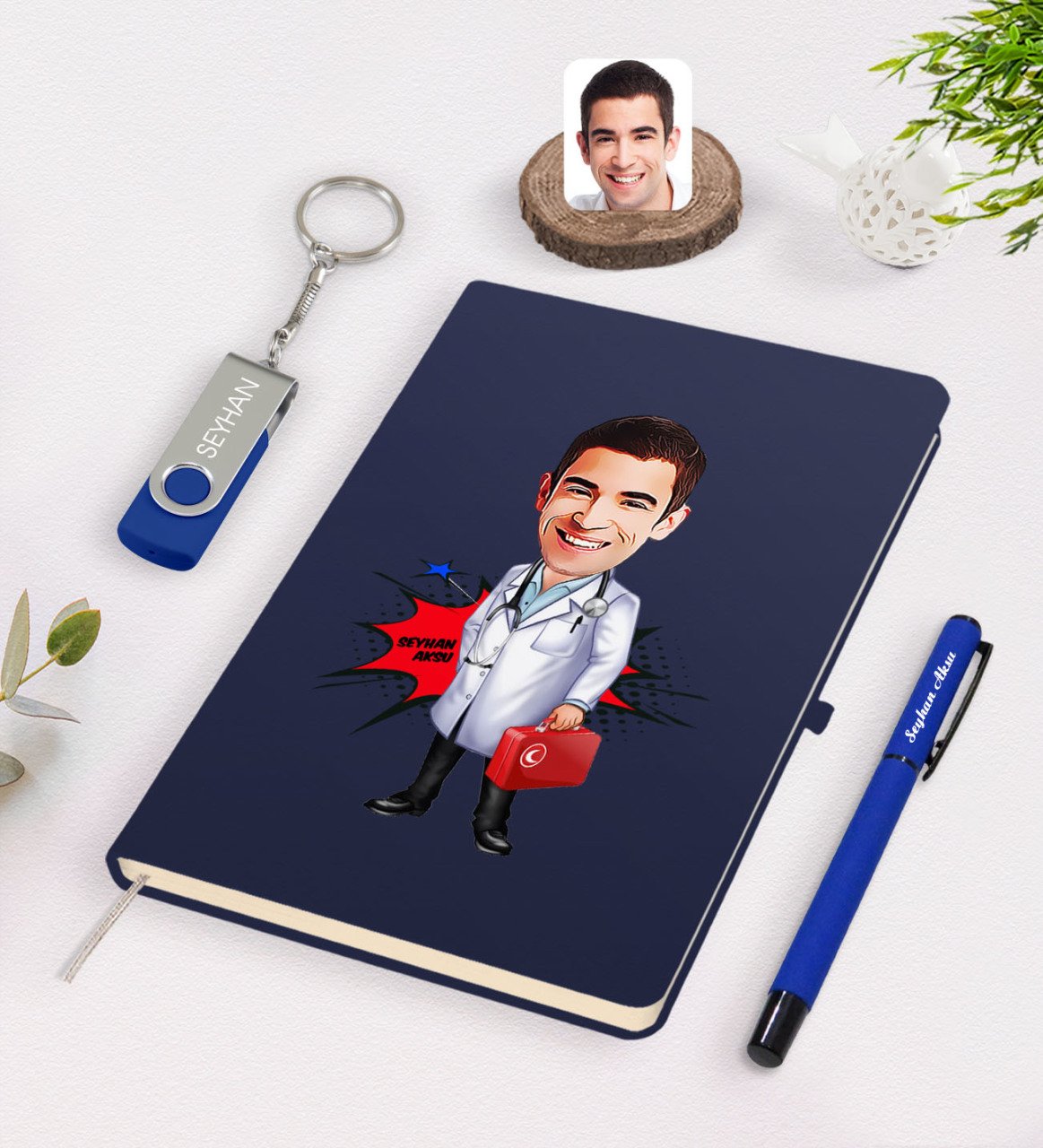 Kişiye Özel Erkek Acil Tıp Teknisyeni Karikatürlü Lacivert Defter Kalem 32gb USB Bellek Hediye Seti-1