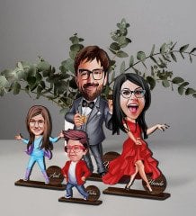 BK Gift Kişiye Özel 4’lü Aile Karikatürlü Ahşap Biblo Seti Model-1