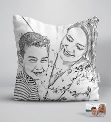 Kişiye Özel Tam Boy Karakalem Anne ve Oğul Karikatürlü Beyaz Yastık-1