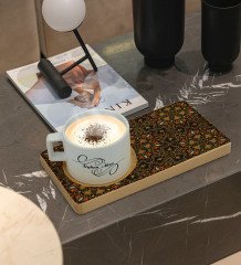 Kişiye Özel Retro Motif Tasarımlı Doğal Ahşap Tabaklı Seramik Fincan Sunum Seti  Model 12