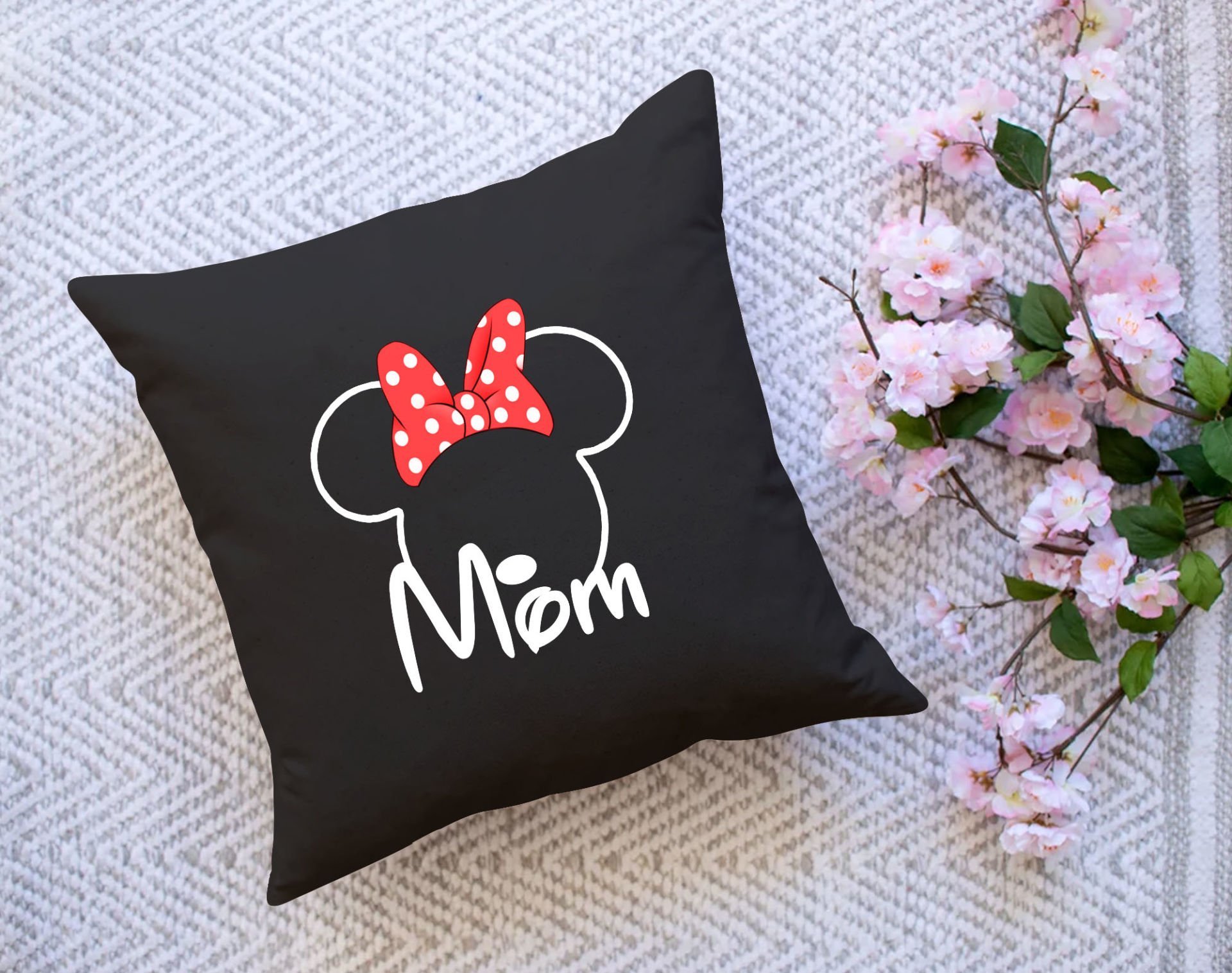 BK Gift Disney Tasarımlı Premium Kumaş Siyah Kırlent Yastık, Ev Hediyesi, Ev Dekorasyonu, Dekoratif Hediye-1