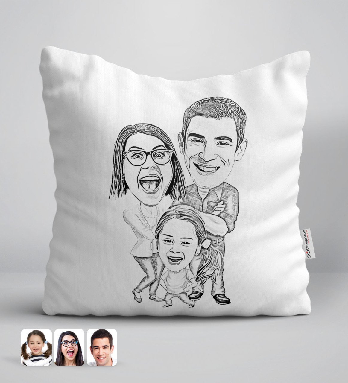 Kişiye Özel Karakalem 3'lü Aile Karikatürlü Beyaz Yastık-1