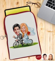 Kişiye Özel Evleniyoruz Karikatürlü Taşınabilir Koruyucu Tablet Kılıfı & Organizer Çanta - Kırmızı-3