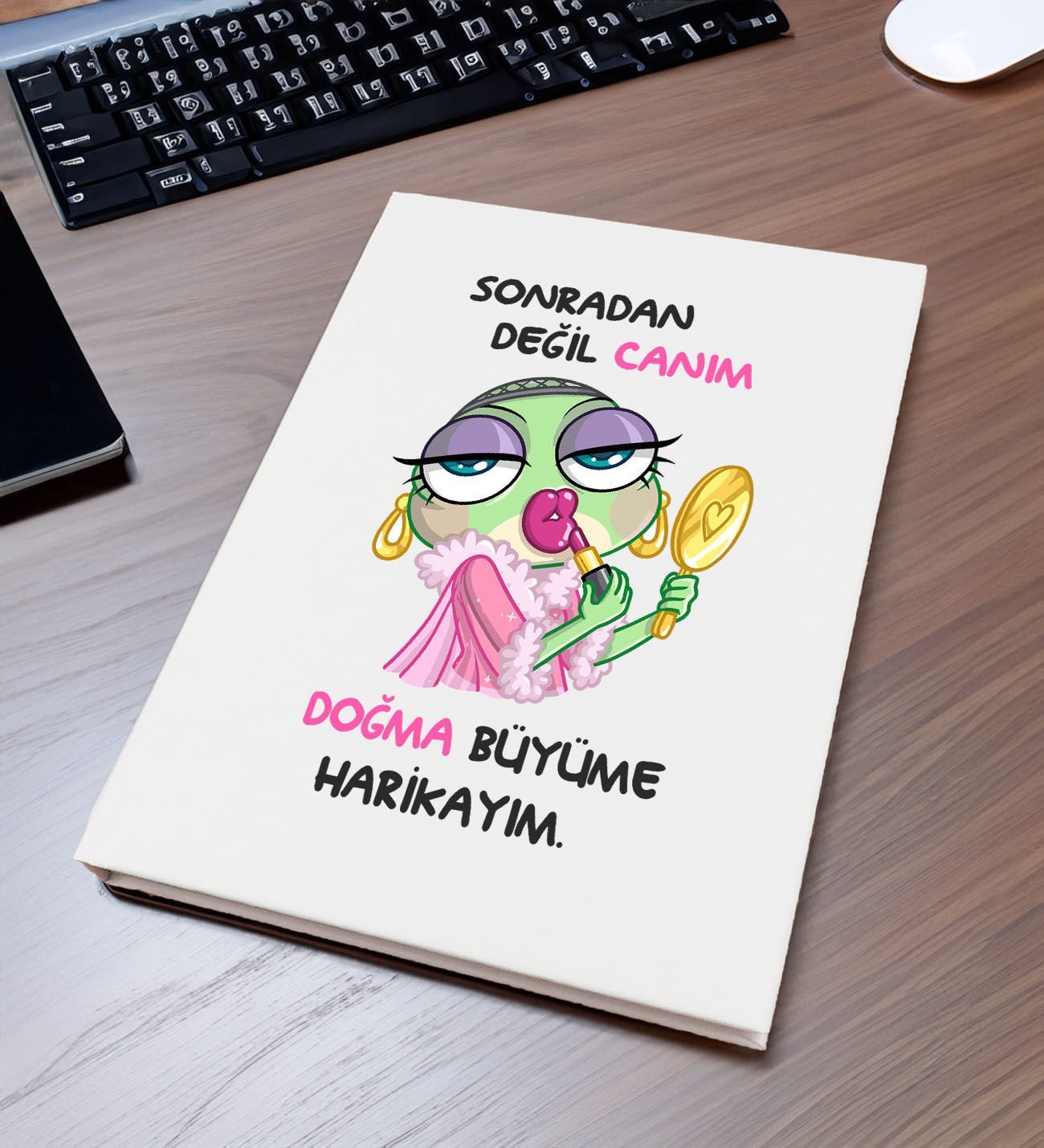 BK Gift Doğma Büyüme Harikayım Tasarımlı Sert Kapaklı Tarihli Organizer & Planlama Defteri, Arkadaşa Hediye, Ofis, İş Hediyesi
