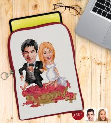 Kişiye Özel Evleniyoruz Karikatürlü Taşınabilir Koruyucu Tablet Kılıfı & Organizer Çanta - Kırmızı-10
