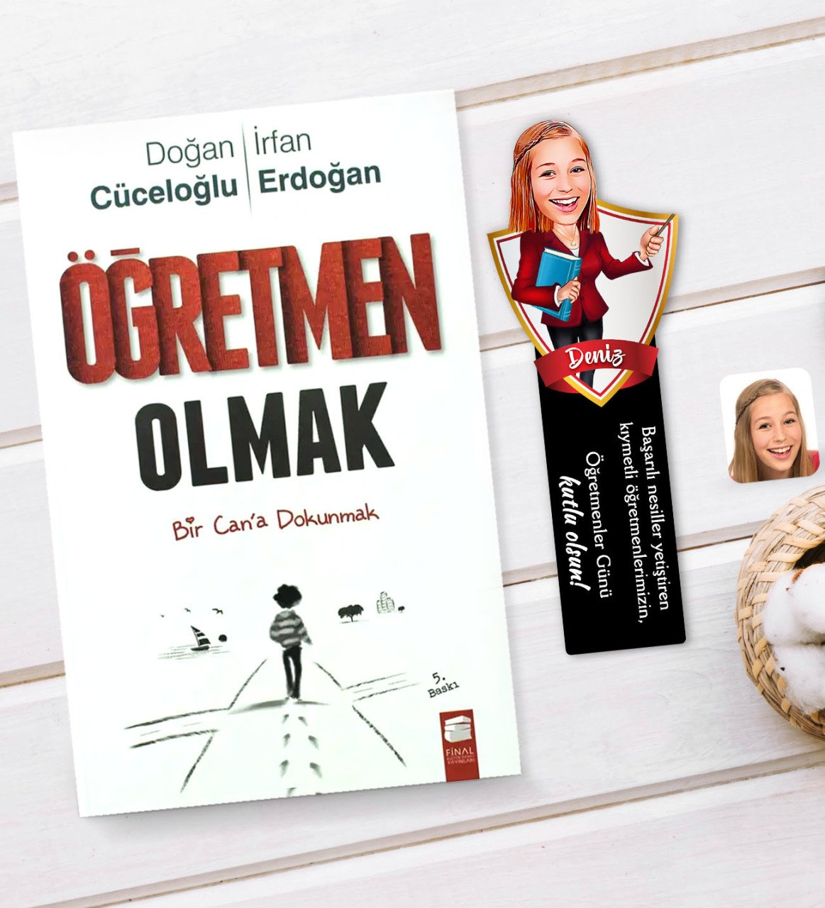 Kişiye Özel Kadın Öğretmen Karikatürlü Ahşap Kitap Ayracı Ve Öğretmen Olmak Kitabı Hediye Seti-3