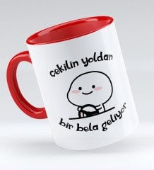 Bk Gift Bir Bela Geliyor Tasarımlı Kırmızı Kupa Bardak - Model 1