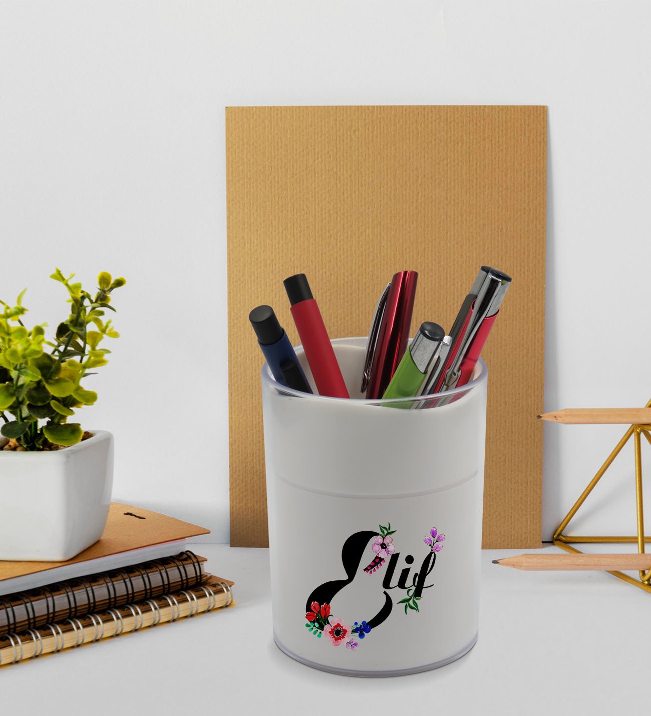 BK Gift Kişiye Özel Harfli Beyaz Akrilik Kalemlik - Model 3