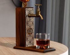 BK Gift Kişiye Özel Kabartma İsimli Musluklu Ahşap İçki Standı, Viski Çeşmesi, Doğum Günü Hediyesi, Ev Hediyesi, İçecek Dispenseri-68