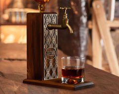 BK Gift Kişiye Özel Kabartma İsimli Musluklu Ahşap İçki Standı, Viski Çeşmesi, Doğum Günü Hediyesi, Ev Hediyesi, İçecek Dispenseri-70