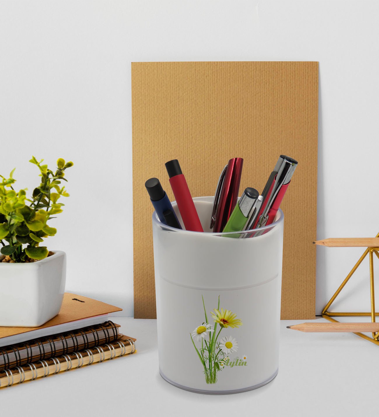 BK Gift Kişiye Özel Papatya Temalı Beyaz Akrilik Kalemlik - Model 11