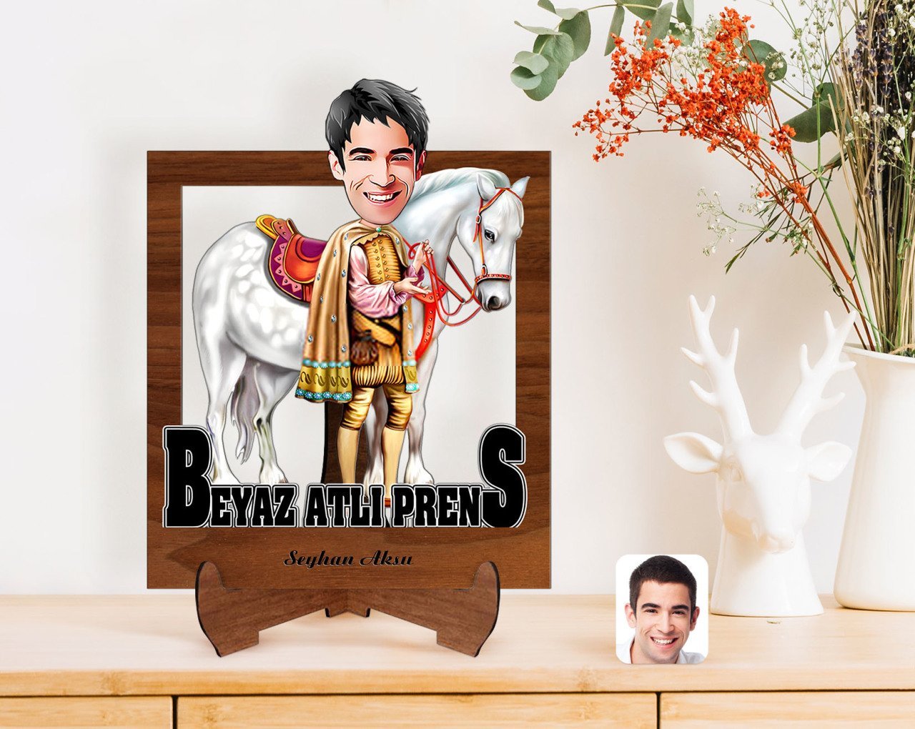 Kişiye Özel Beyaz Atlı Prens Karikatürlü Ahşap Standlı 3D Biblo-1