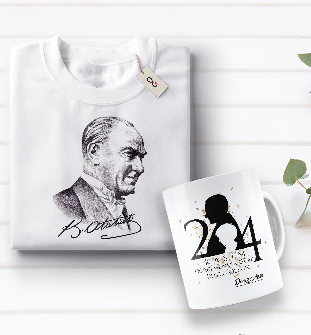 BK Gift Kişiye Özel Öğretmenler Günü Tasarımlı Kupa Bardak ve Atatürk Baskılı Tişört Hediye Seti- 3-5, Öğretmene Hediye, Öğretmenler Günü, 100. Yıl Hediyesi