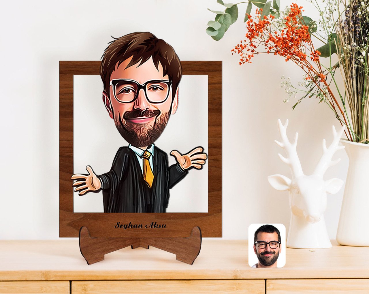 Kişiye Özel Erkek Avukat Karikatürlü Ahşap Standlı 3D Biblo-3