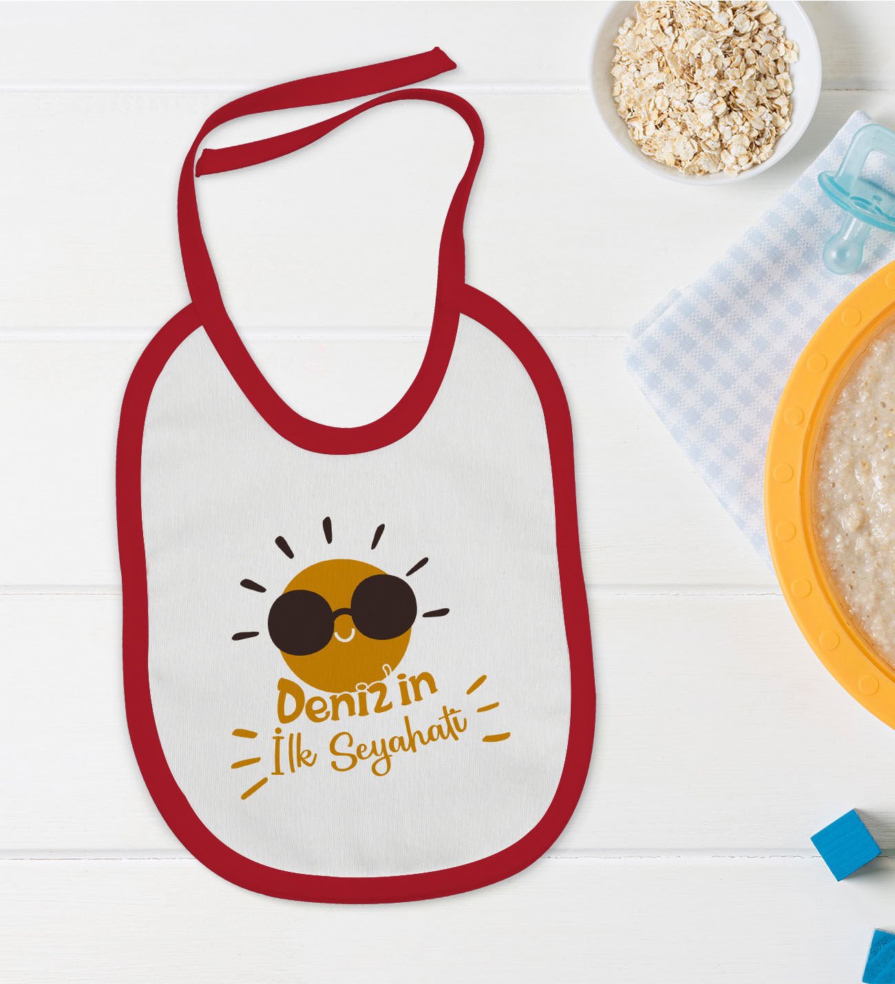 BK Kids Kişiye Özel İlk Seyahat Tasarımlı Kırmızı Bebek Mama Önlüğü-1