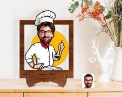 Kişiye Özel Erkek Chef Karikatürlü Ahşap Standlı 3D Biblo-12