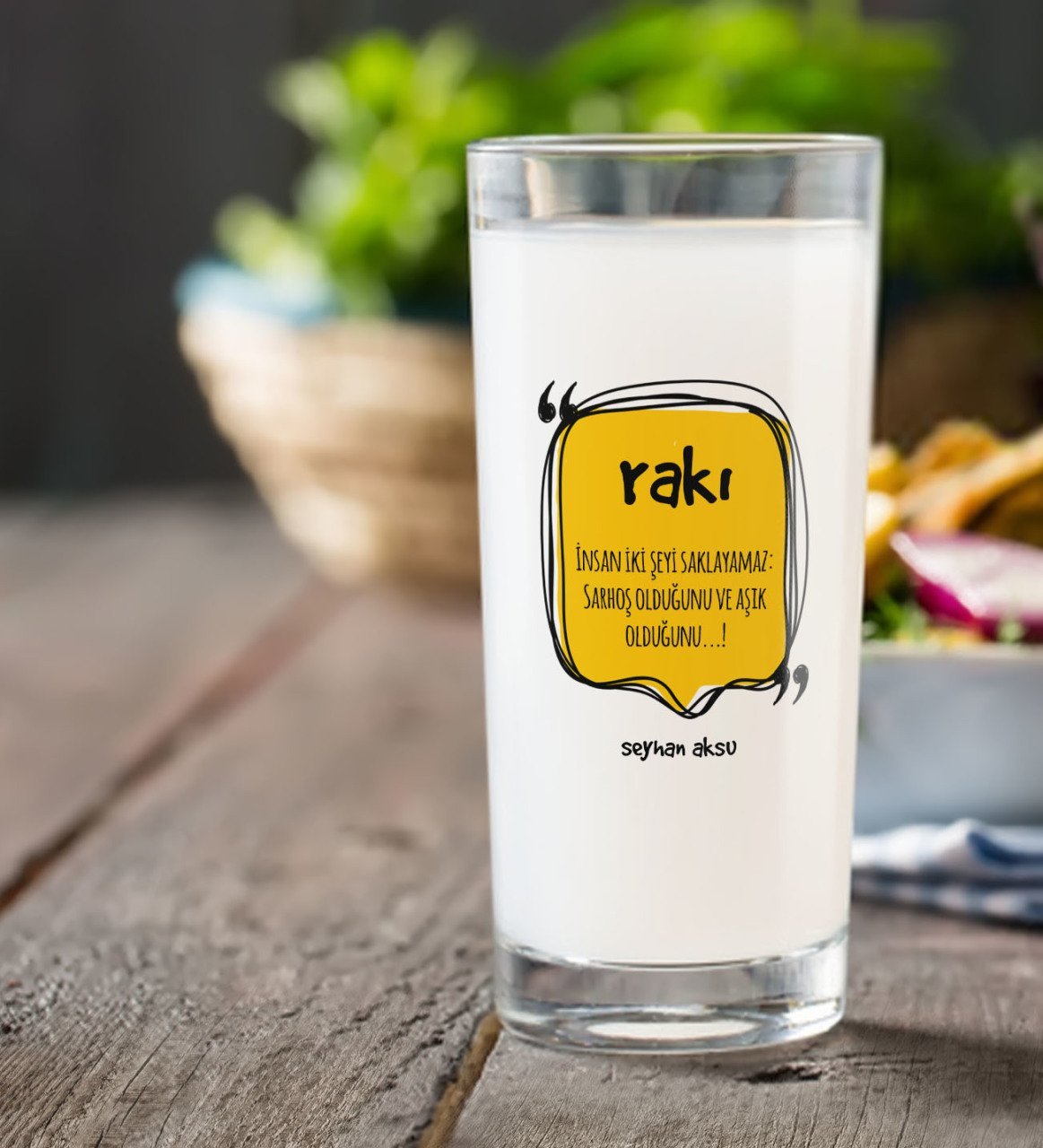 Kişiye Özel Renkli Baskılı İnsan İki Şeyi Saklayamaz Rakı Bardağı