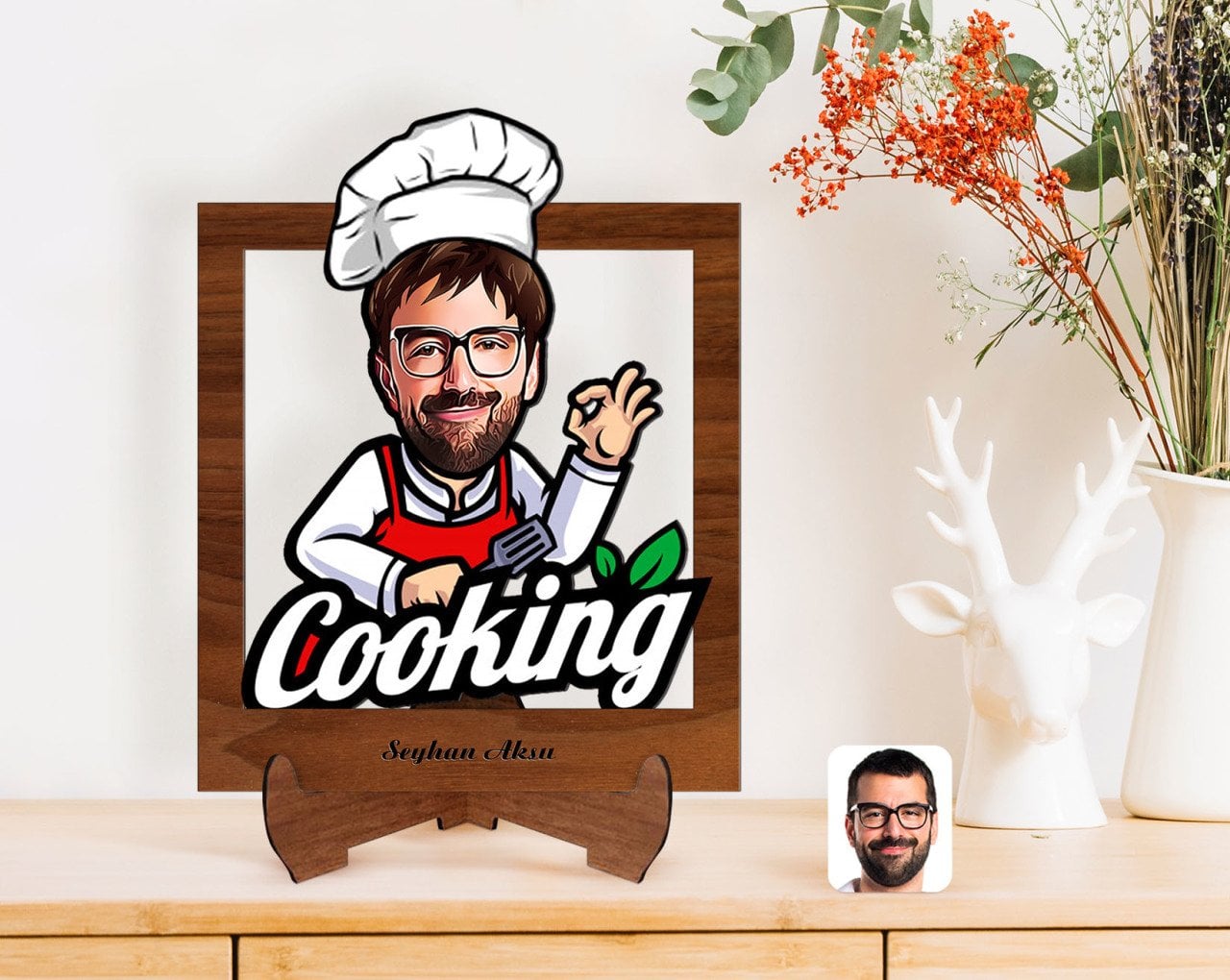 Kişiye Özel Erkek Chef Karikatürlü Ahşap Standlı 3D Biblo-14
