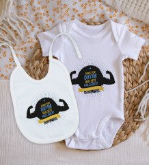 BK Kids Kişiye Özel Dayım Her Şeyi Halleder Tasarımlı Bebek Body Zıbın ve Mama Önlüğü Hediye Seti - Model 1