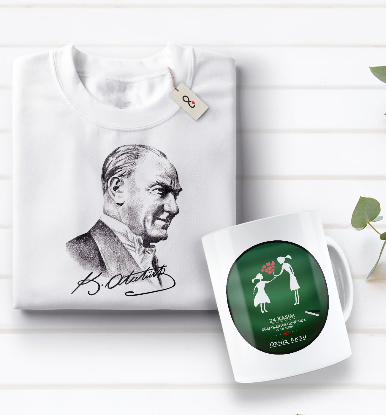 BK Gift Kişiye Özel Öğretmenler Günü Tasarımlı Kupa Bardak ve Atatürk Baskılı Tişört Hediye Seti- 3-19, Öğretmene Hediye, Öğretmenler Günü, 100. Yıl Hediyesi