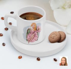 BK Gift Kişiye Özel Sunum Tabaklı Kadın Karikatürlü Kahve Fincanı-103, Arkadaşa Hediye