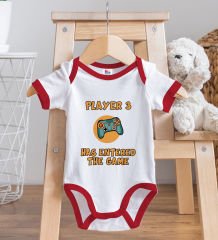BK Kids Player 3 Tasarımlı Kırmızı Bebek Body Zıbın ve Mama Önlüğü Hediye Seti-1