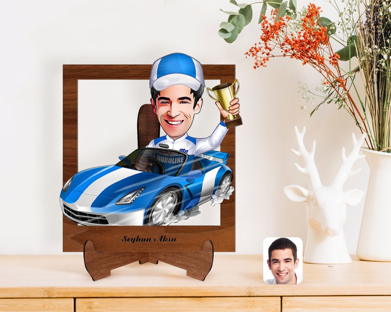 Kişiye Özel Erkek Rallici Karikatürlü Ahşap Standlı 3D Biblo-1