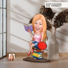BK Gift Kişiye Özel Öğrenci Karikatürlü Büyük Boy Ahşap Biblo-1 Arkadaşa Hediye , Sevgiliye Hediye, Kişiye Özel Biblolar